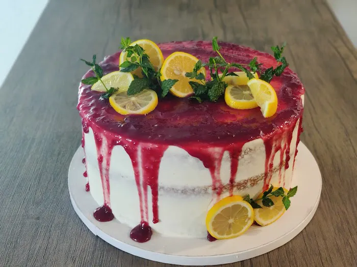 Doughliciously Sweet/Cakes by Sophia Picture 10