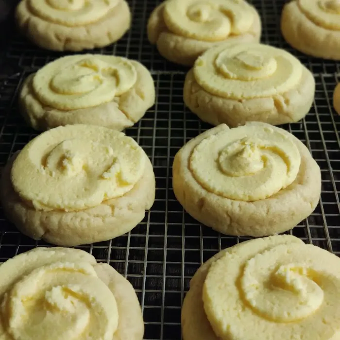Doughliciously Sweet/Cakes by Sophia Picture 5