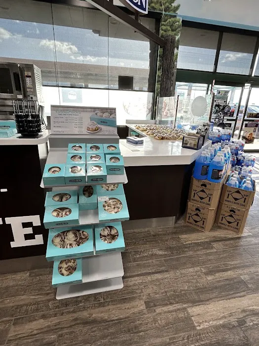 Cinnabon Picture 7