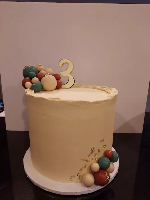 With Love, Em - Custom Cakes Picture 1
