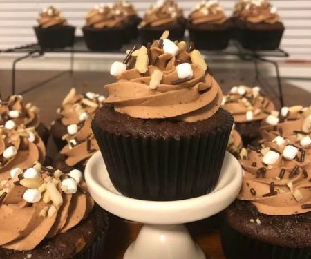 Amber's Custom Cupcakes