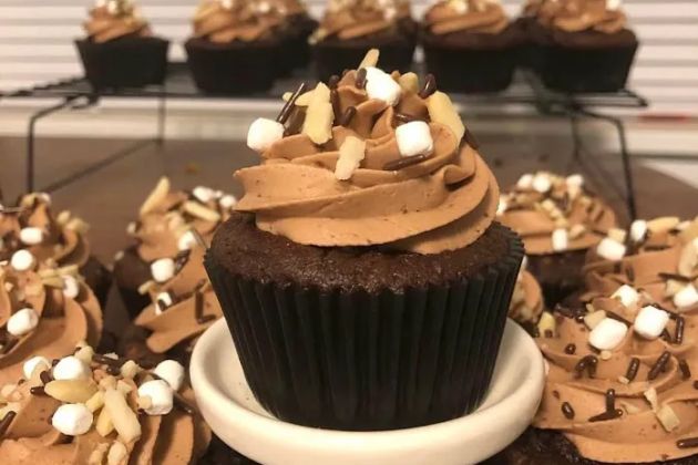 Amber's Custom Cupcakes