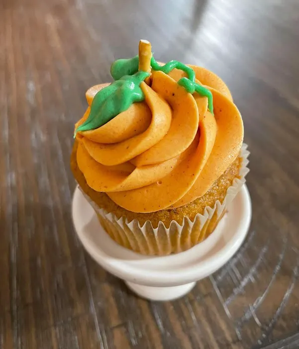 Amber's Custom Cupcakes Picture 3