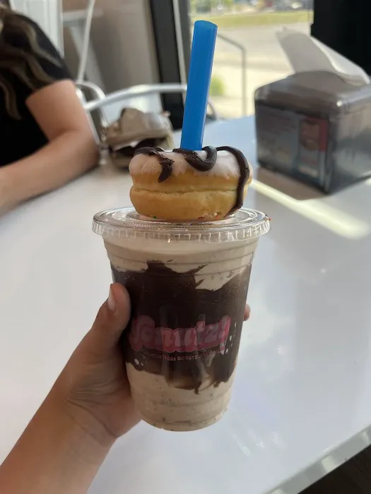Yonutz Donuts and Ice Cream - Saratoga Springs UT Picture 1