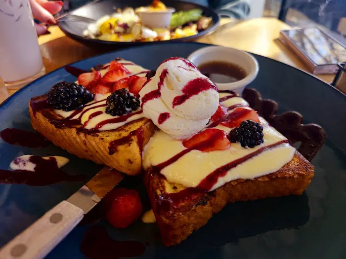 Gourmandise Picture 7