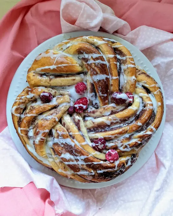 Gold Bow Bakery Picture 6
