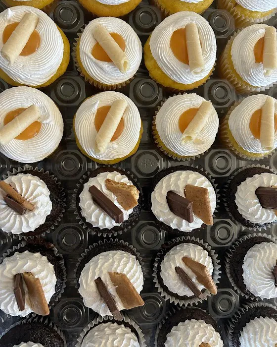 Little Feathers Bakery Picture 9