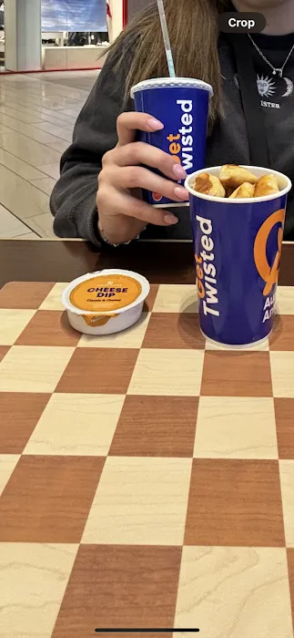 Auntie Anne's - University Place Mall - Orem Picture 4