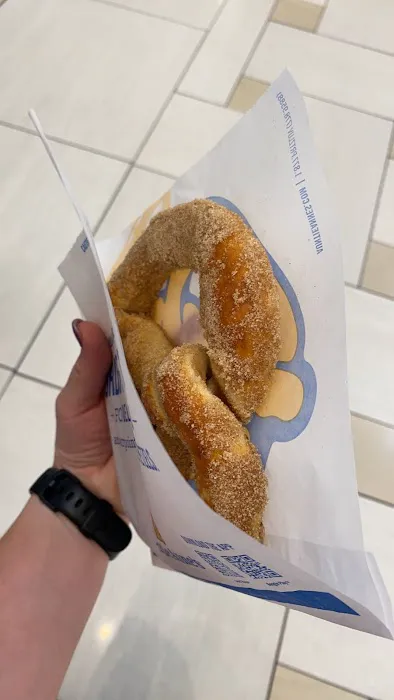Auntie Anne's - University Place Mall - Orem Picture 2