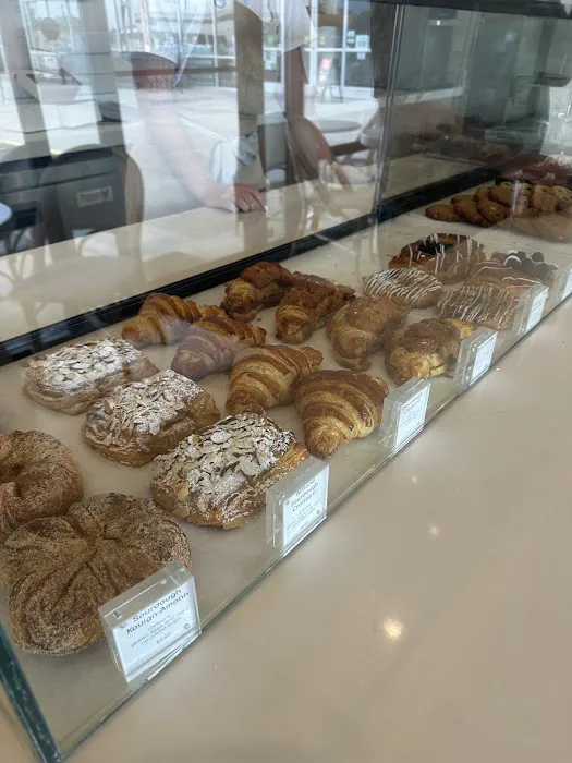 Aubergine Bakery Picture 1