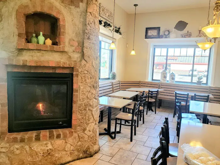 Shirley's Bakery & Cafe Picture 3