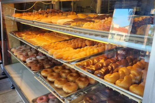 Hole-N-One Donuts & Bagels