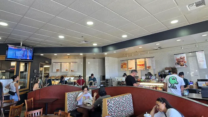 Bruegger's Bagels Picture 10