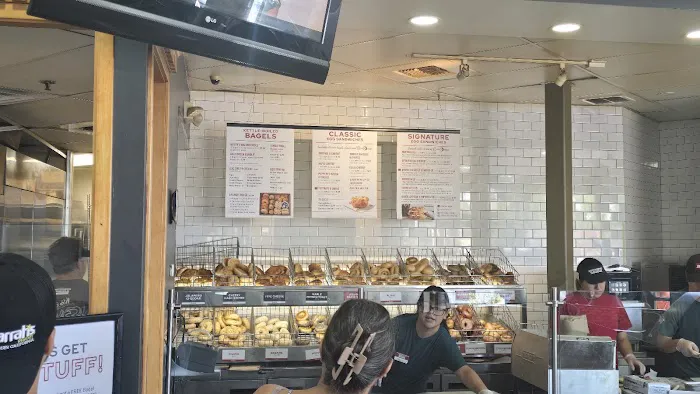 Bruegger's Bagels Picture 1