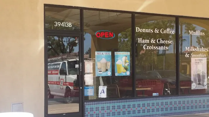 Corner Donuts Picture 3