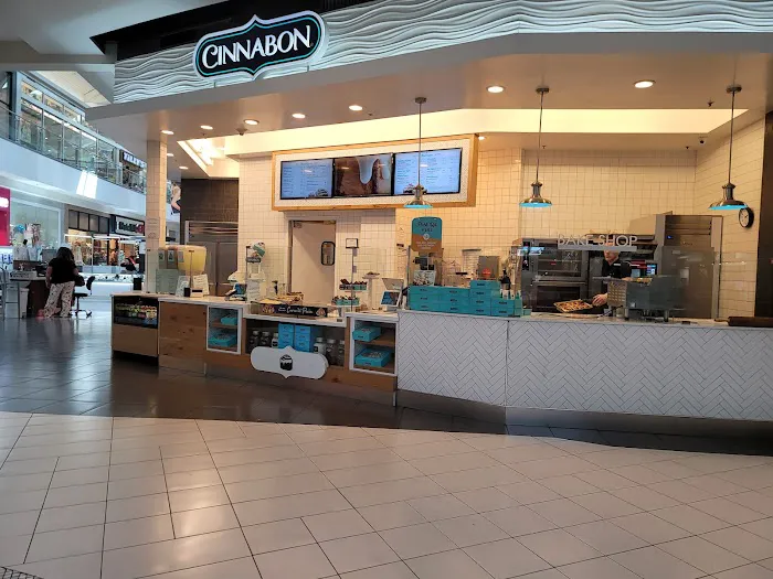 Cinnabon Picture 6