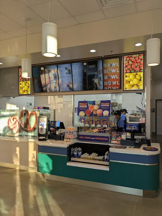 Auntie Anne's Picture 5