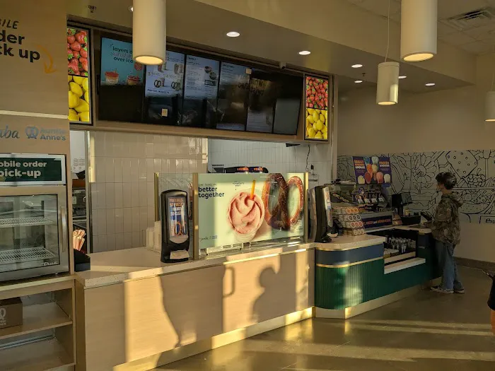 Auntie Anne's Picture 3