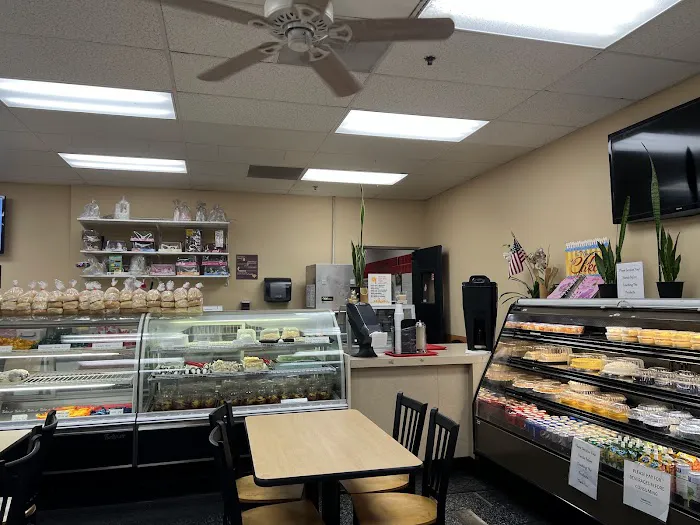 Trining's Bakery & Cafe Picture 6