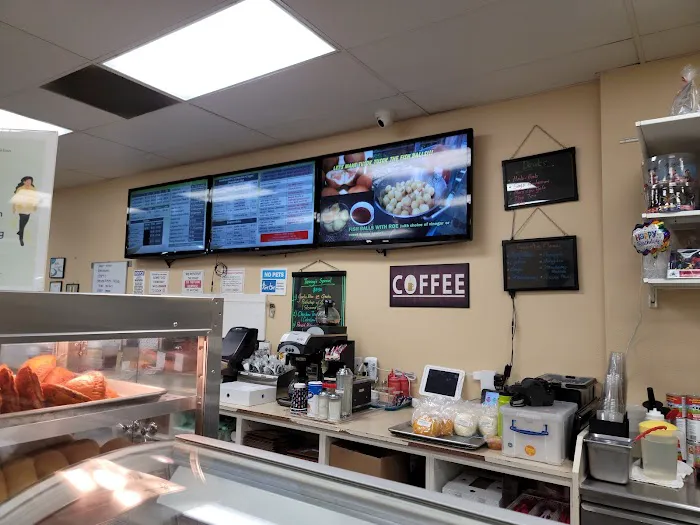 Trining's Bakery & Cafe Picture 4