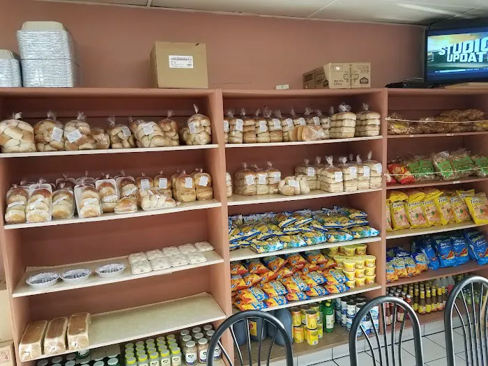 Cora's Bakery & Restaurant Picture 2