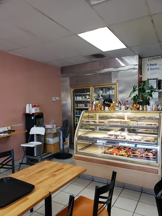 Cora's Bakery & Restaurant Picture 3