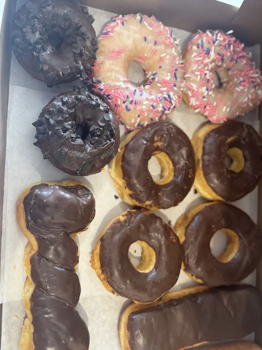 Sweet Daze Donut & Boba Picture 1