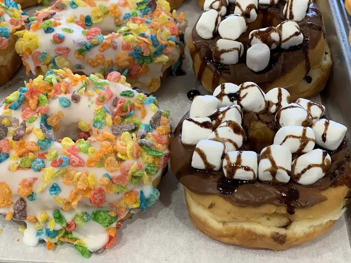 Sweet Daze Donut & Boba Picture 2
