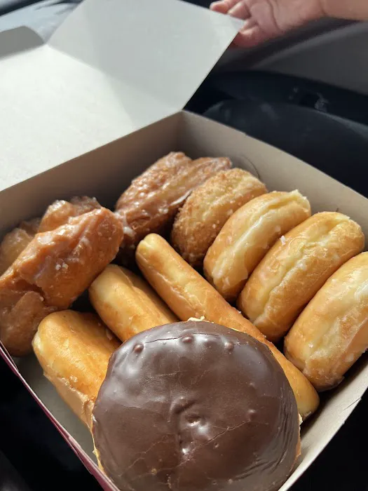 Jacky's Donut Hut Picture 5