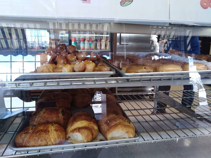 Homeland Donuts & Coffee Picture 8