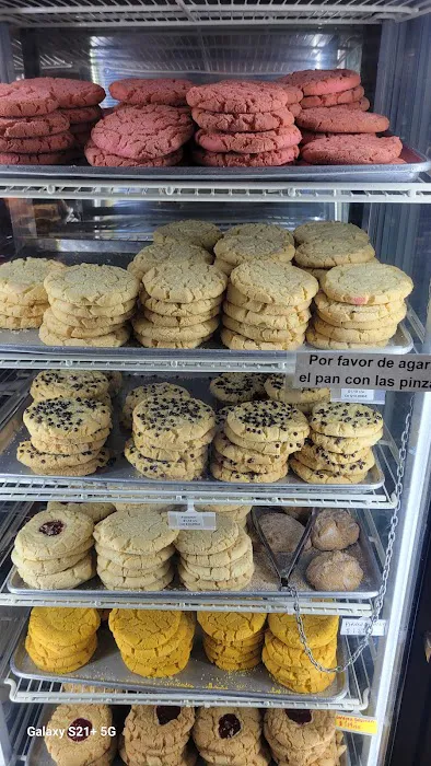 La Playita Bakery Inc. Picture 8