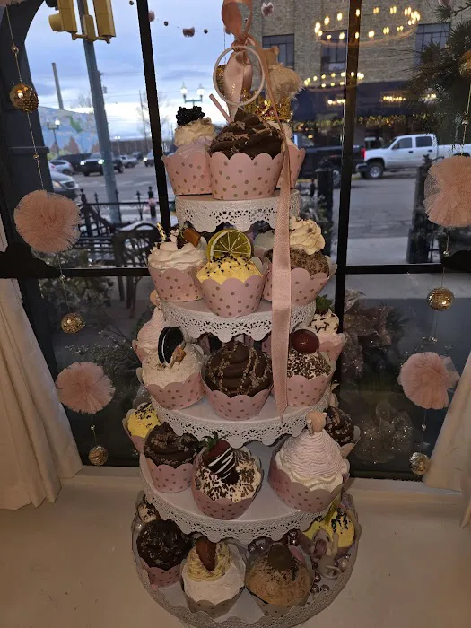 The Sugar Mouse Cupcake House Picture 10