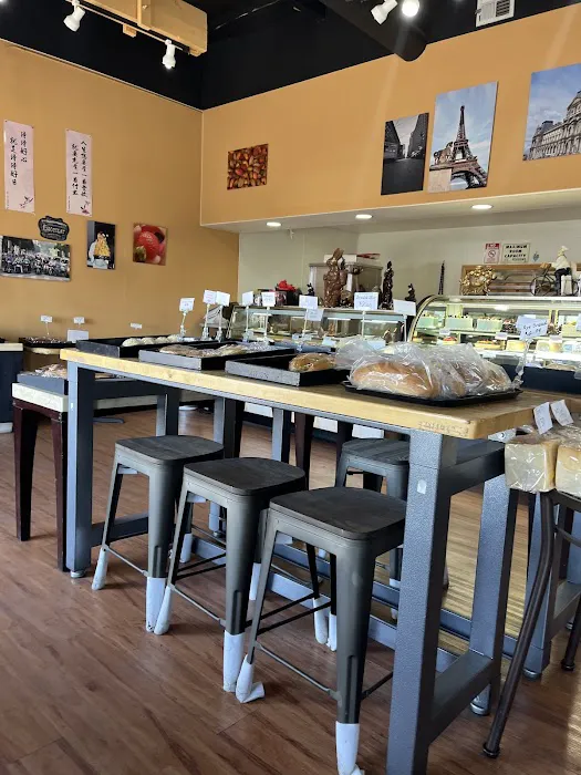 Bakery & Cafe Picture 10