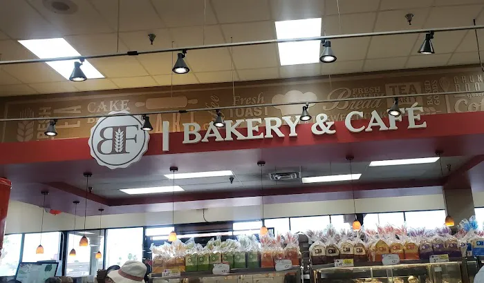 Bakery & Cafe Picture 6
