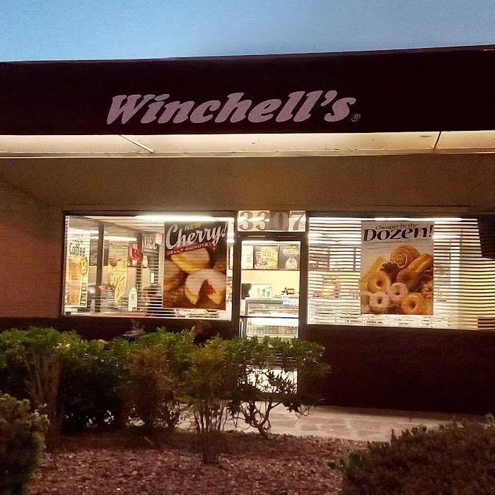 Winchell's Picture 5