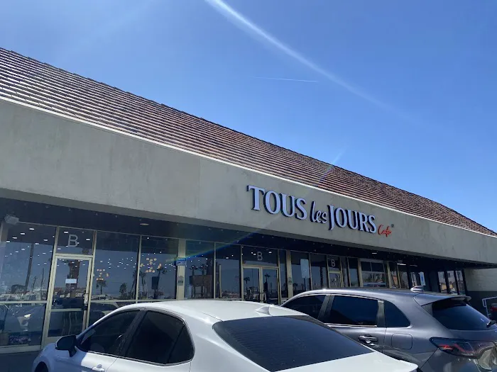 Tous Les Jours Cafe Picture 3