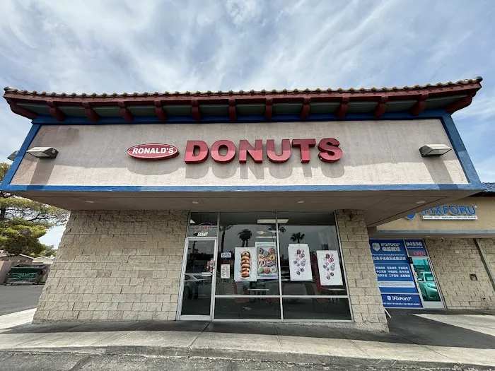 Ronald's Donuts Picture 6