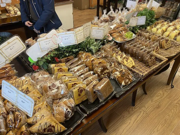 Crown Bakery Picture 10