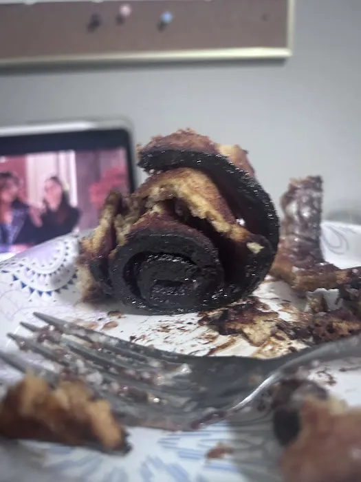 Cinnabon Picture 2