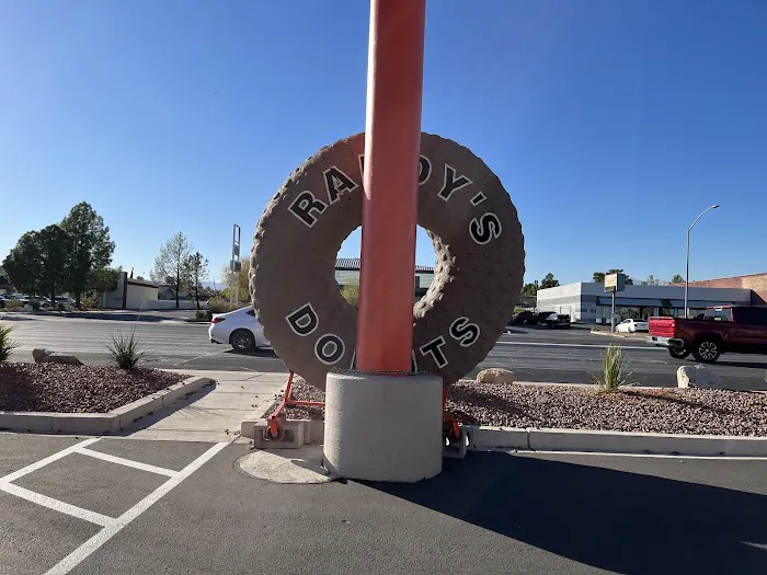 Randy's Donuts Picture 1