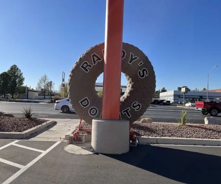 Randy's Donuts