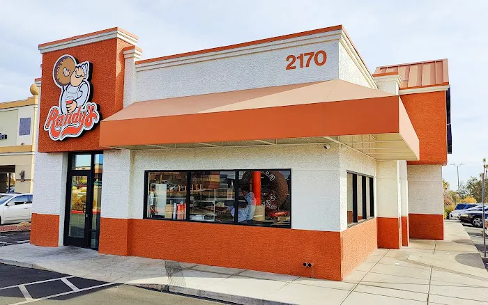 Randy's Donuts Picture 5