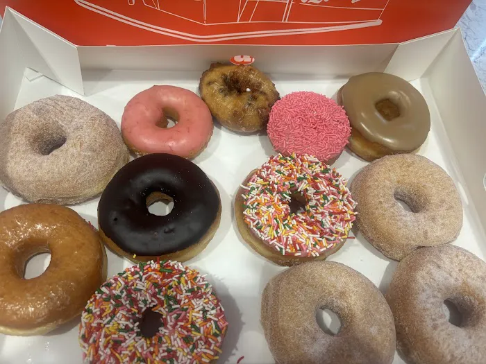 Randy's Donuts Picture 10