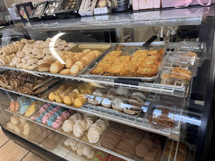 Pastry Palace Picture 7