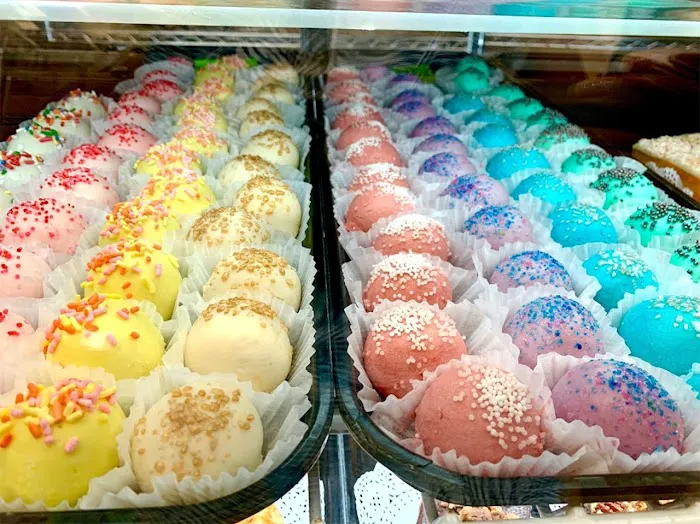 Drago Sisters Bakery Picture 7