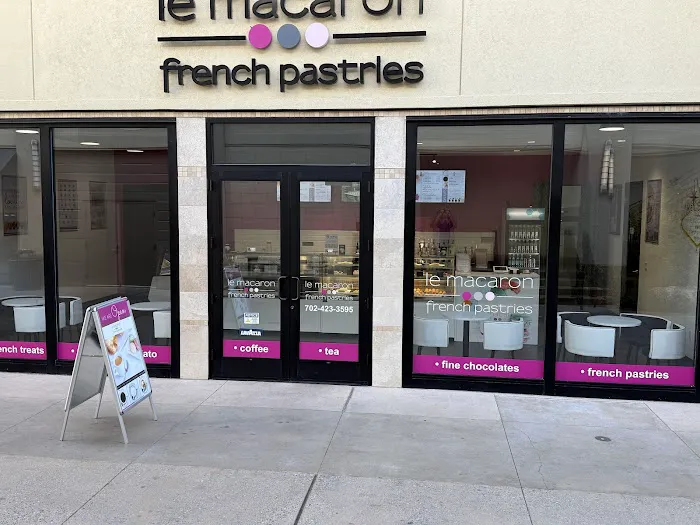 Le Macaron French Pastries Town Square Picture 2
