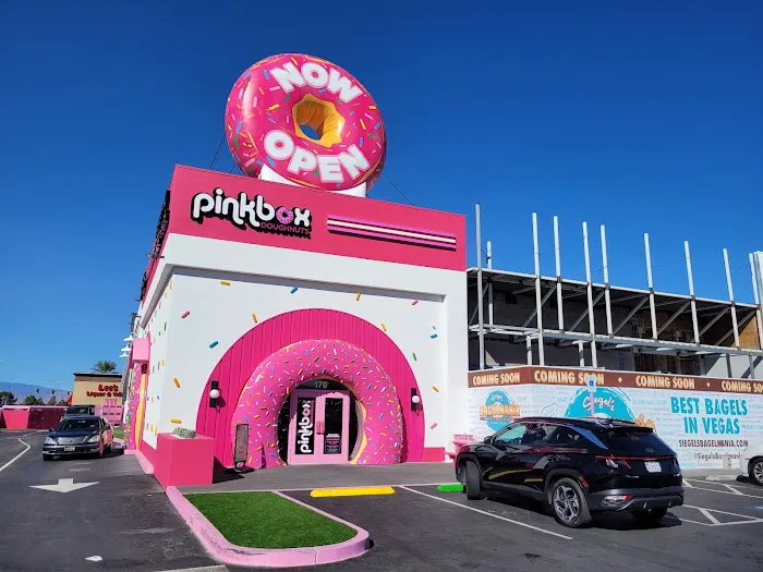 Pinkbox Doughnuts Picture 4