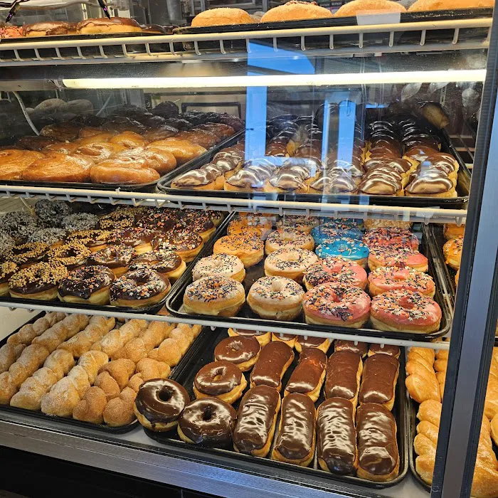 Winchell's Picture 9