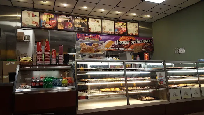 Winchell's Picture 7