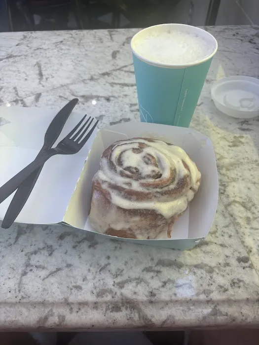 Cinnabon Picture 3
